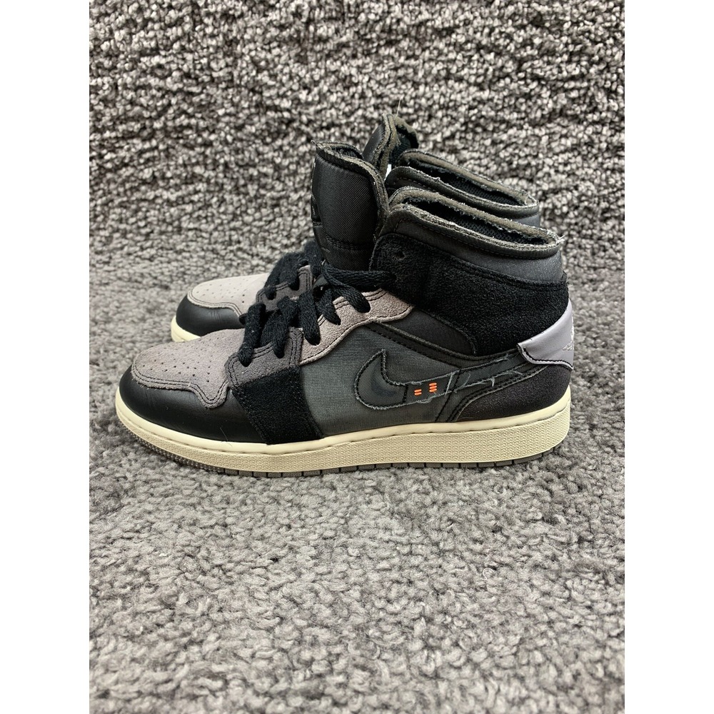 NIKE AIR JORDAN 1 MID (GS) BLACK-GRAPHITE-GREY SZ 6 Y DV0438-001